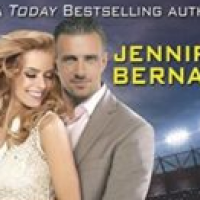 Review – Crushing It: A Love Between the Bases Novella (Love Between the Bases #3.5) by Jennifer Bernard